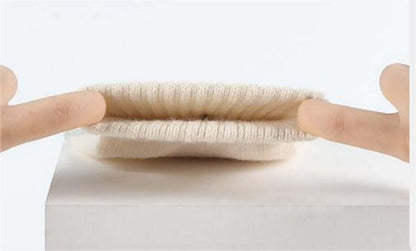 Flip Cap Fingerless Gloves OEM showcased with fingers demonstrating flexibility and soft fleece lining.