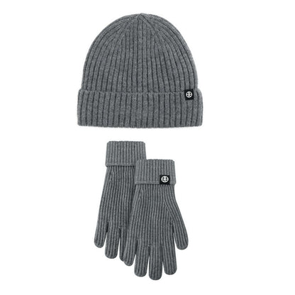 Cold proof hat and gloves set in gray, knit design, ideal for winter wear and bulk wholesale.