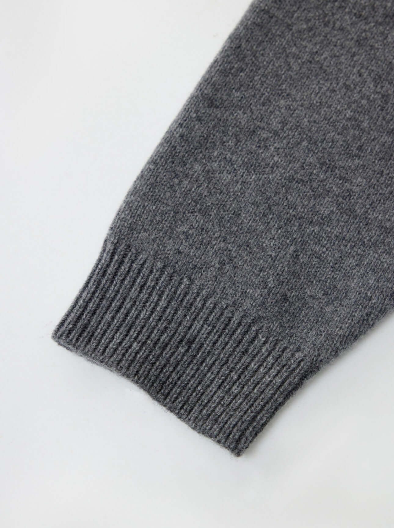 Unisex Cashmere Sweater OEM - Sleeve Cuff Detail
